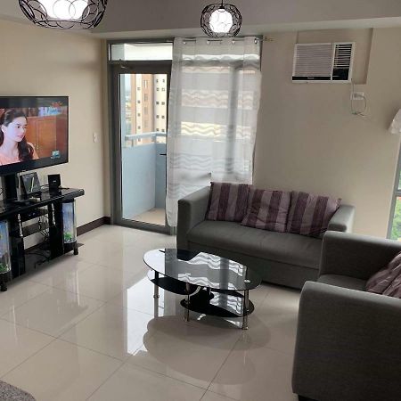 Cubao Manhattanheights Unit 11A Tower B, 2Br 马尼拉 外观 照片