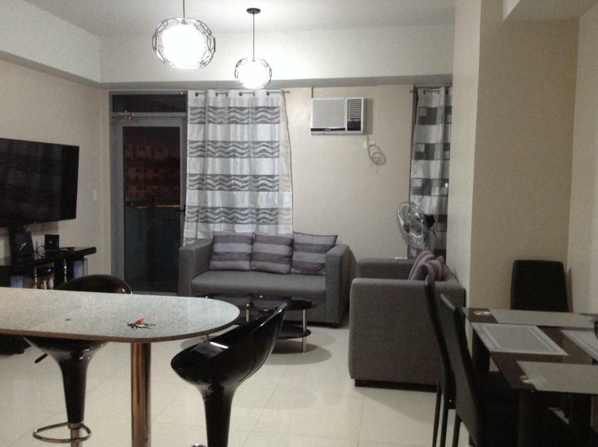 Cubao Manhattanheights Unit 11A Tower B, 2Br 马尼拉 外观 照片