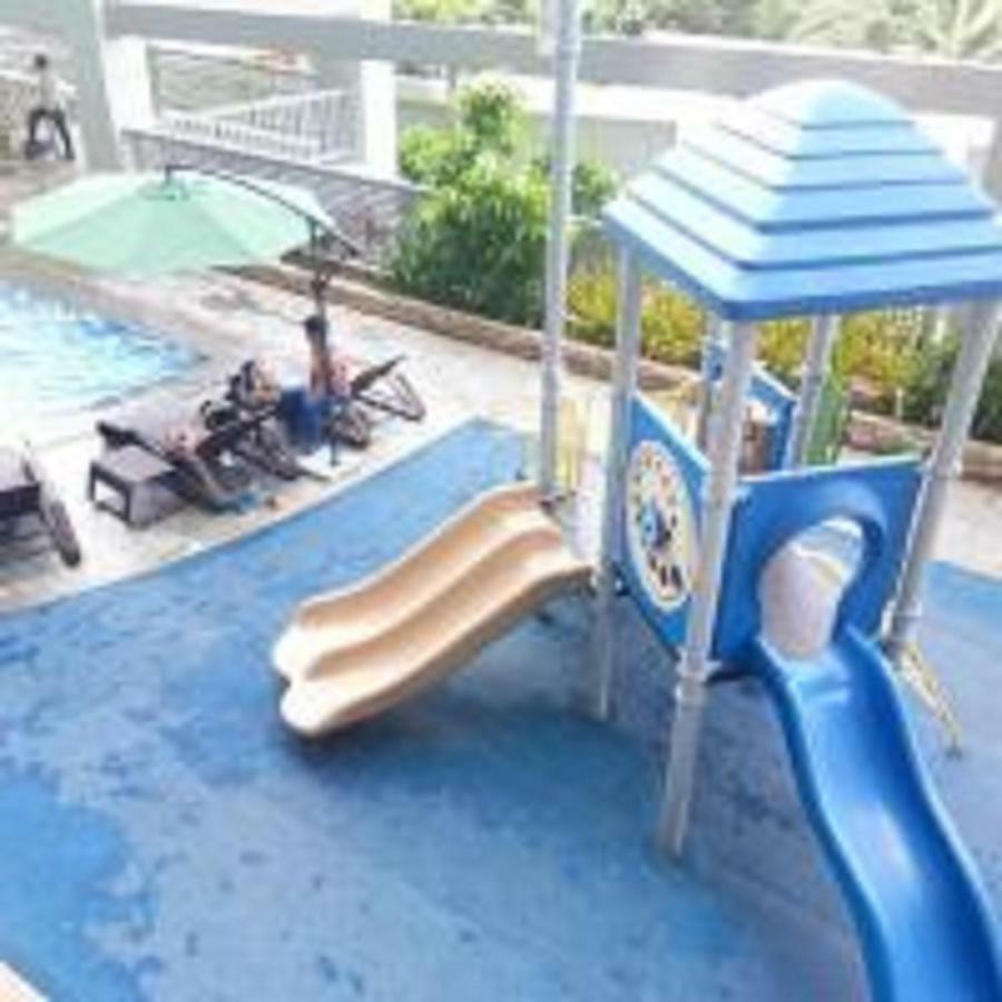 Cubao Manhattanheights Unit 11A Tower B, 2Br 马尼拉 外观 照片