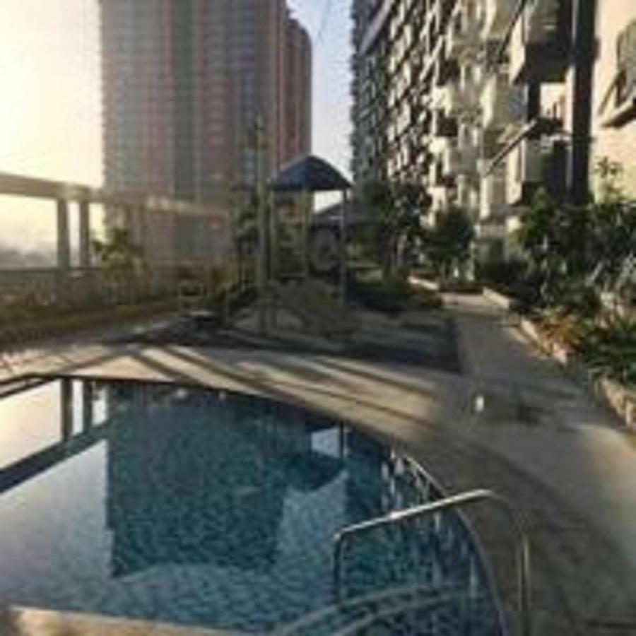 Cubao Manhattanheights Unit 11A Tower B, 2Br 马尼拉 外观 照片