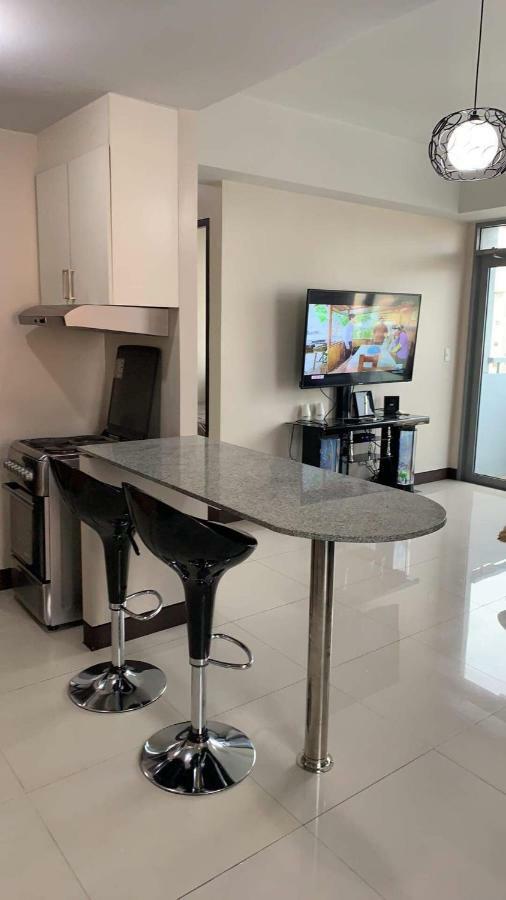 Cubao Manhattanheights Unit 11A Tower B, 2Br 马尼拉 外观 照片